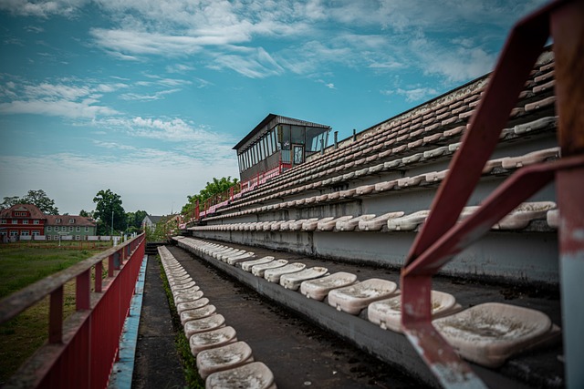 英超争顶成功率排名：科纳特87.5%居首，范迪克76%次席.